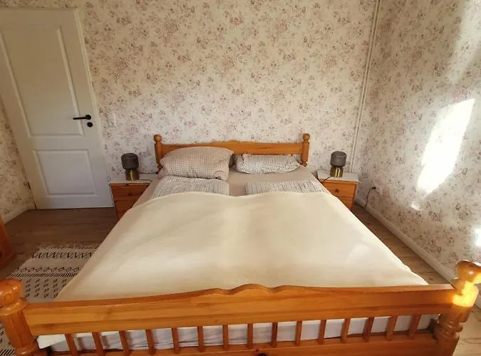 Blauer Mit Optionalem Hot-tub Feriehus *