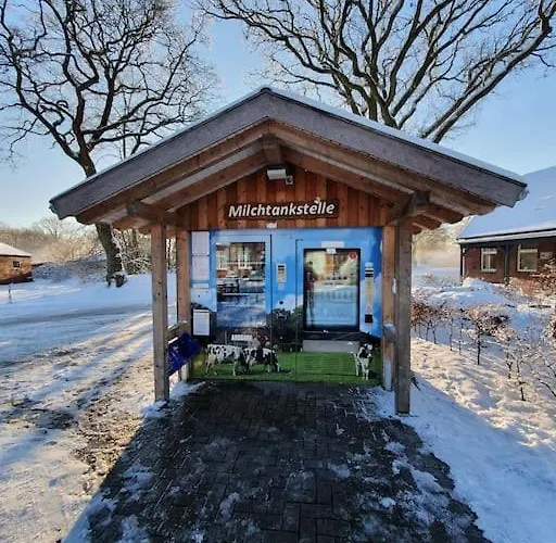 Blauer Mit Optionalem Hot-tub Feriehus *